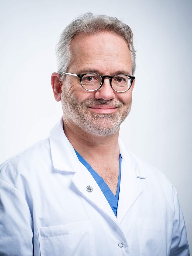 Docteur Dermatologue David Eggleston
